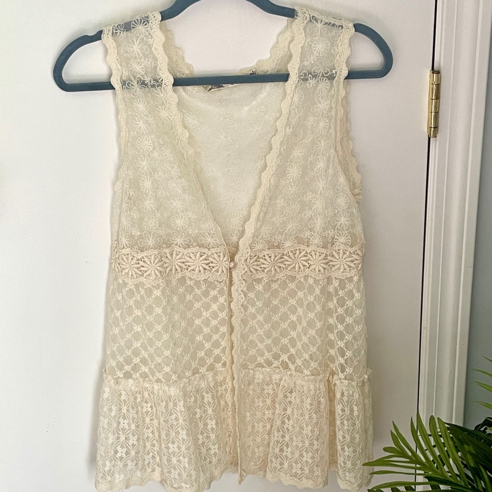 Solitaire Size Medium Lace Overlay